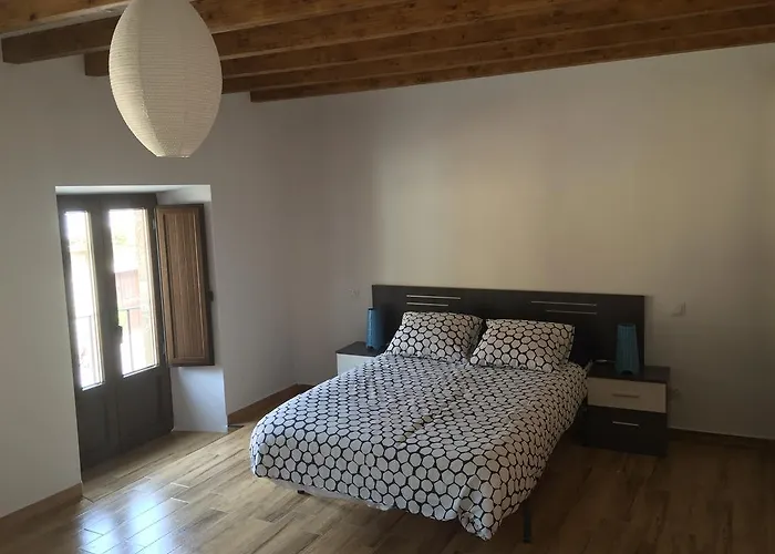 La Casuca Расинес